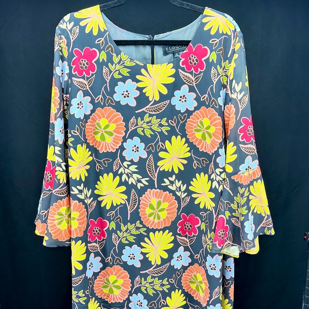 Eloquii Easy Tee Dress Bold Floral Print w/Bell Sleeves Size 22 Lightly Worn